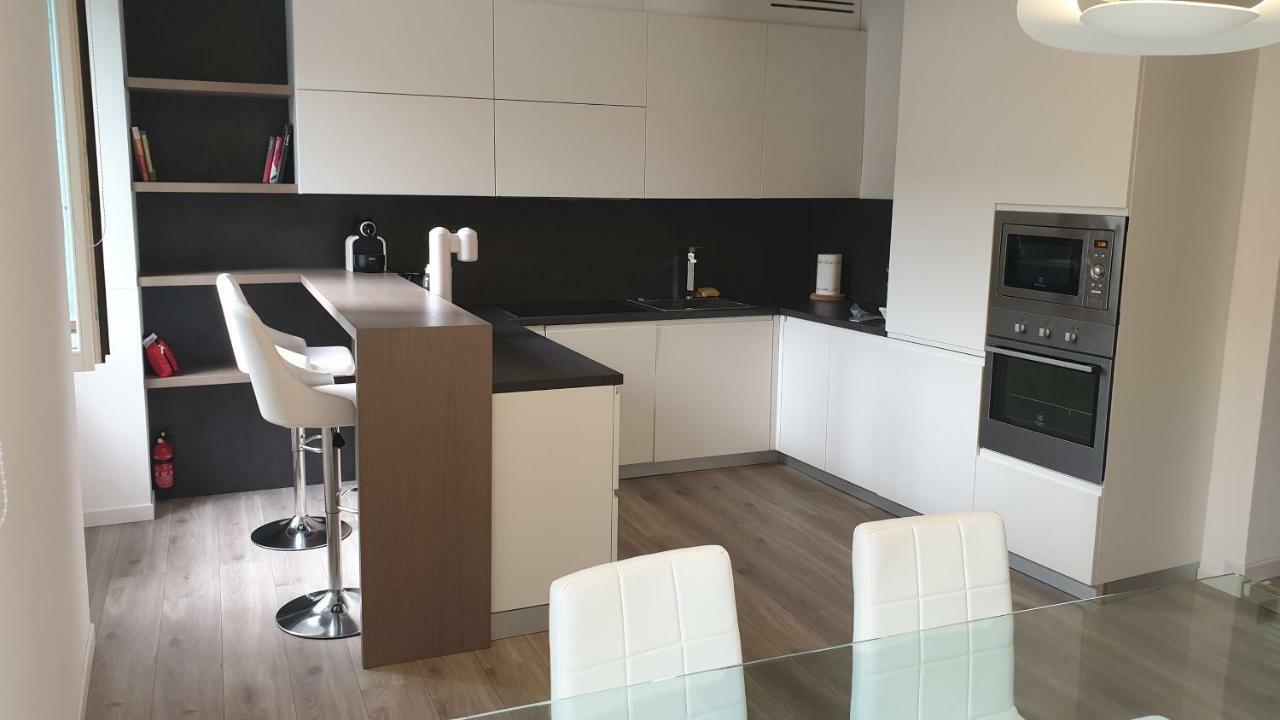 Apartment Old Wall Como Center المظهر الخارجي الصورة