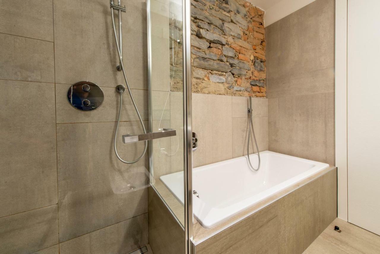 Apartment Old Wall Como Center المظهر الخارجي الصورة